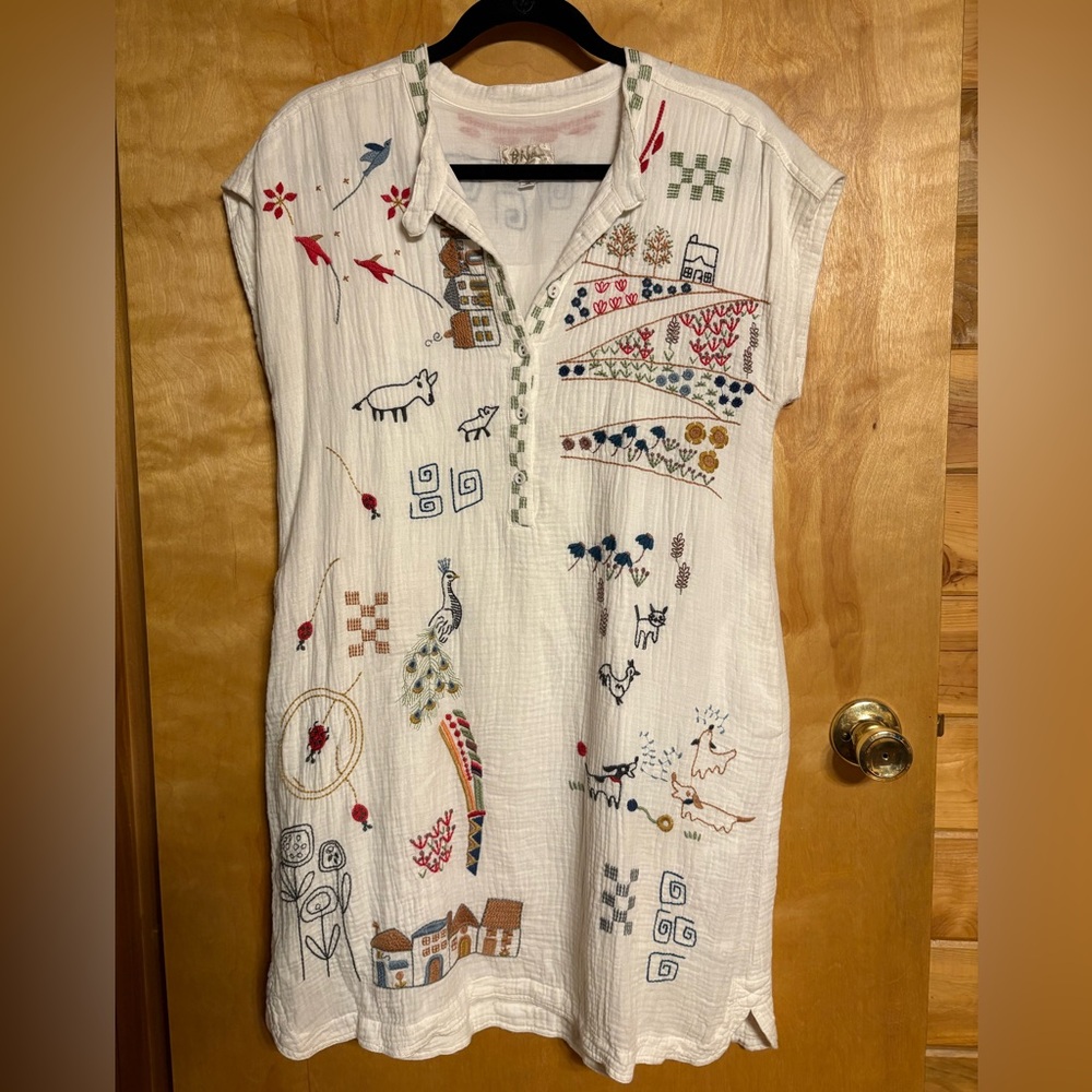 Johnny Was Lined White Embroidered Short Sleeve Dress - XS